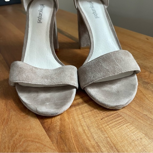 Jeffrey Campbell “Lindsey” Suede Sandal Taupe Block 4" High Heel Ankle Strap 9 - Picture 7 of 7